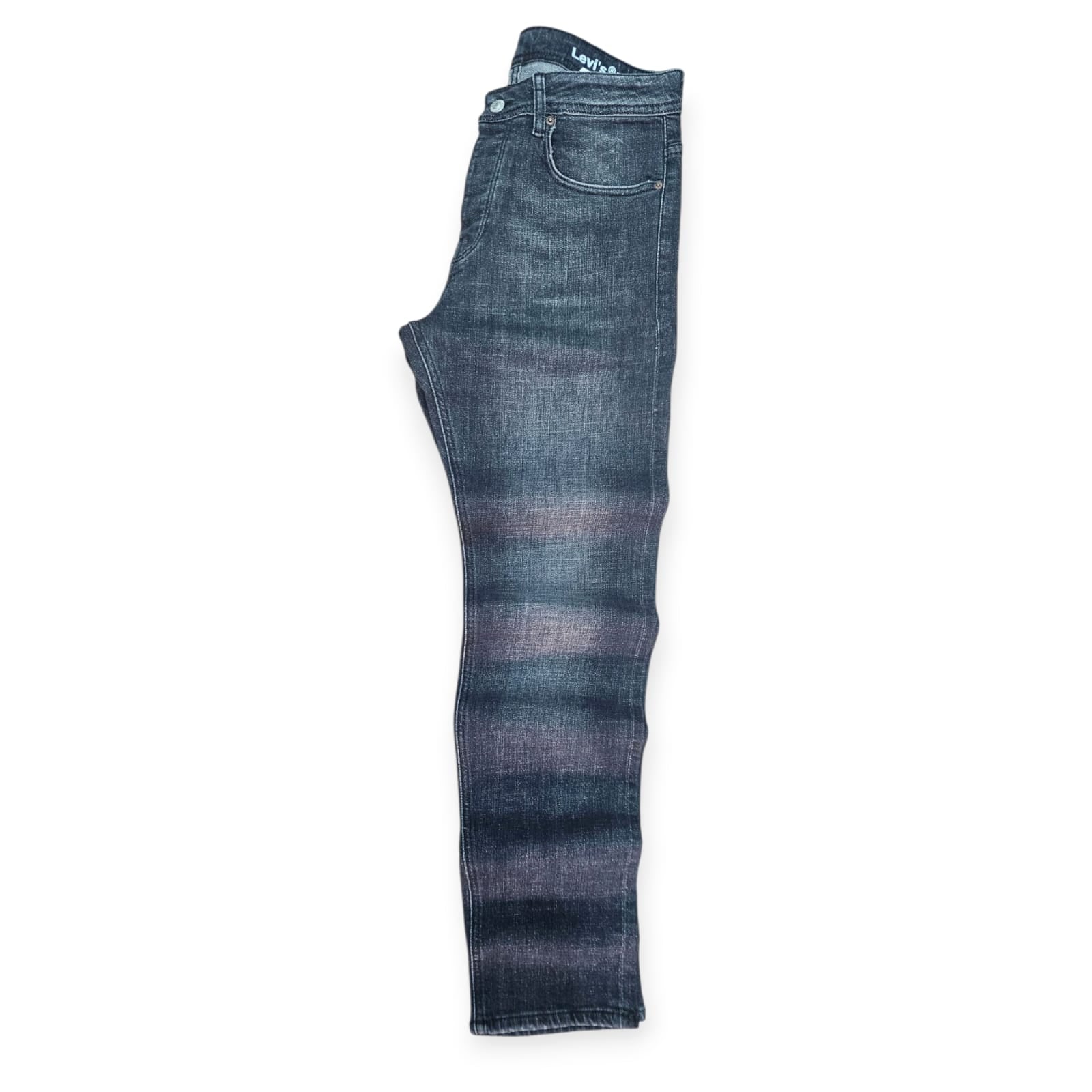 Jean levis  Coupe Normal  ref-501 Gris Noir