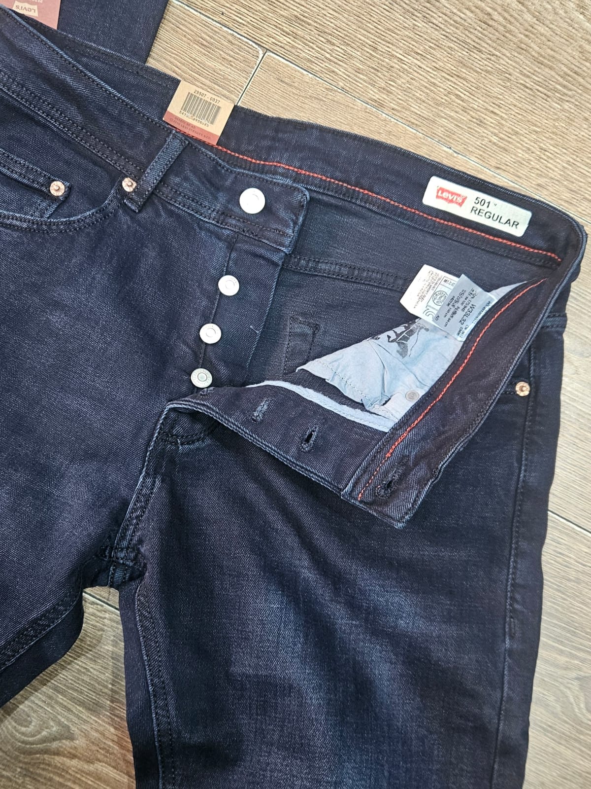Jean LEVIS Coupe Normal ref-L501 Bleu Petrole foncé