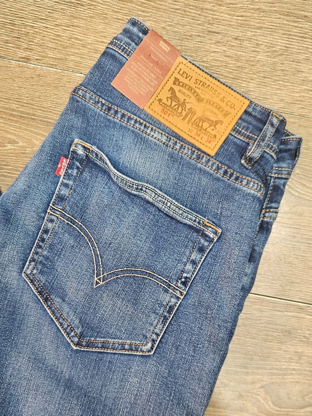 Jean LEVIS Coupe Normal ref-L501 Bleu Clair